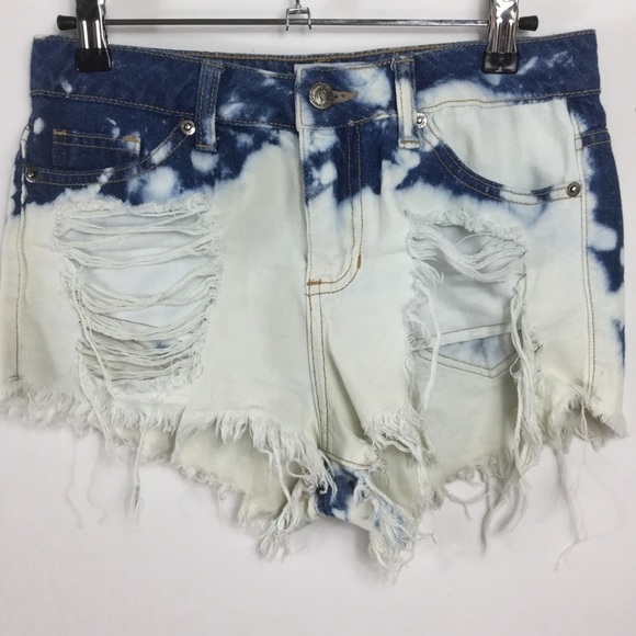Bleached destroyed ribbed frayed hem jeans shorts - Picture 1 of 8